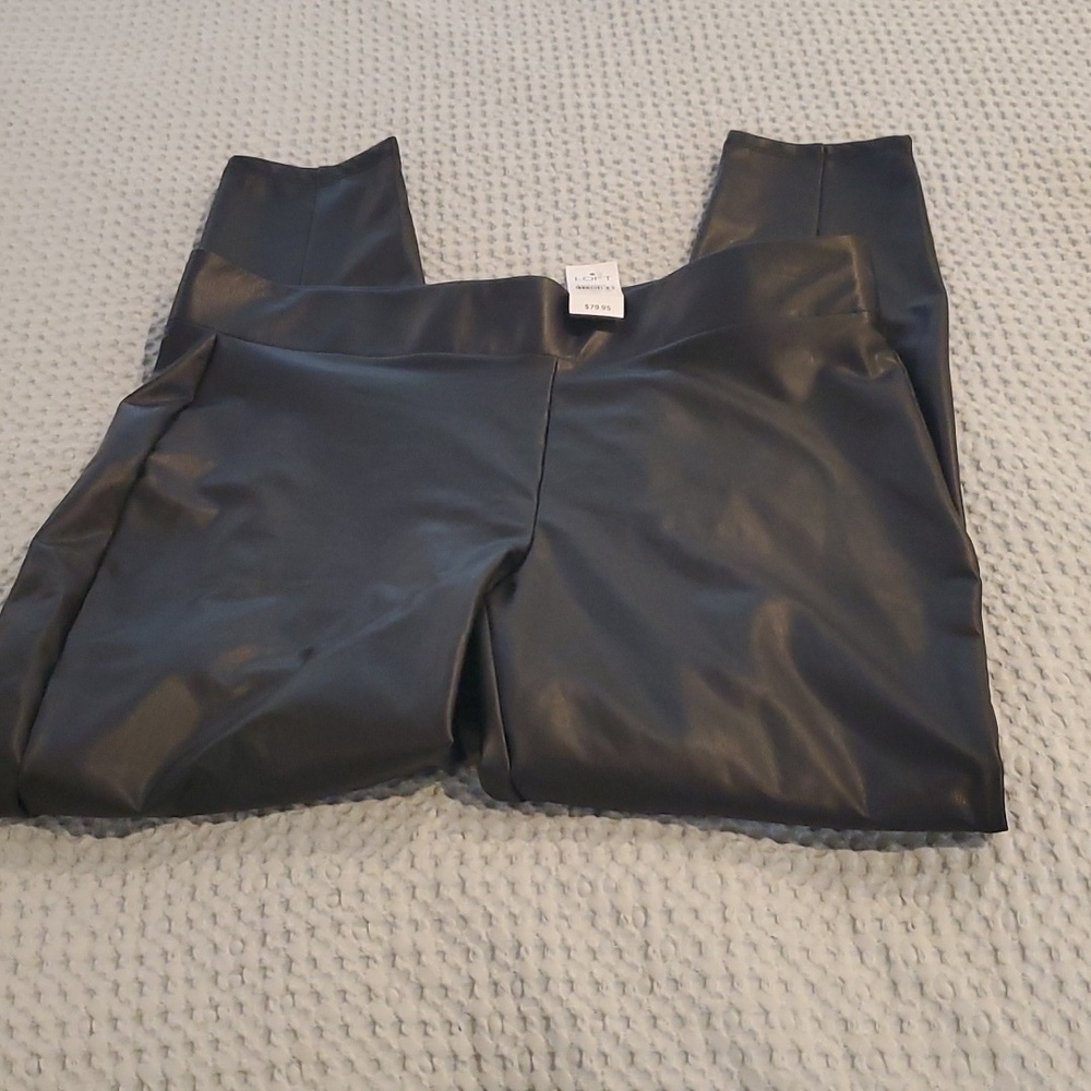 NWT LOFT Size M Faux Leather Leggings